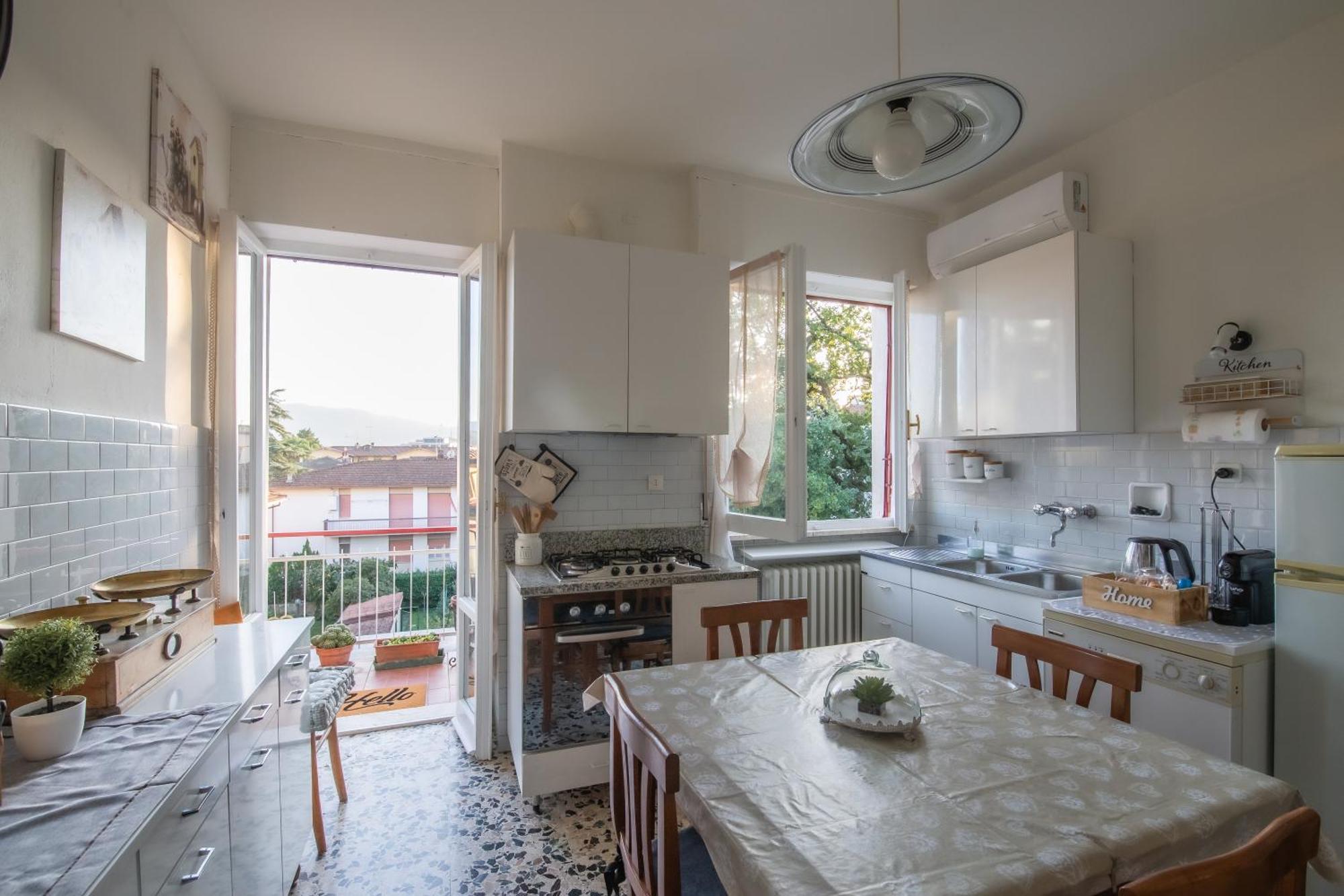 Domus Umberto - Guest House Арецо Екстериор снимка